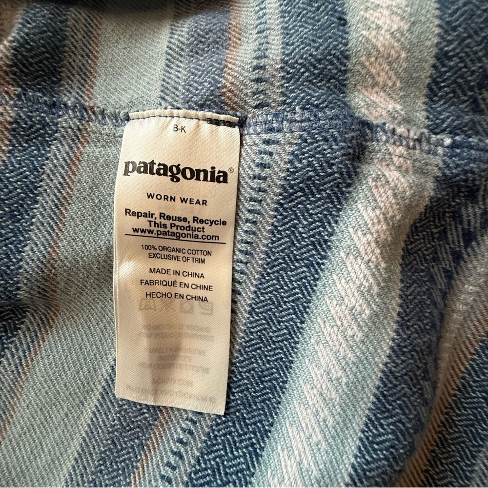 Patagonia Women’s Striped Blue and Grey Organic Cotton Shirt Size XS - Picture 8 of 9